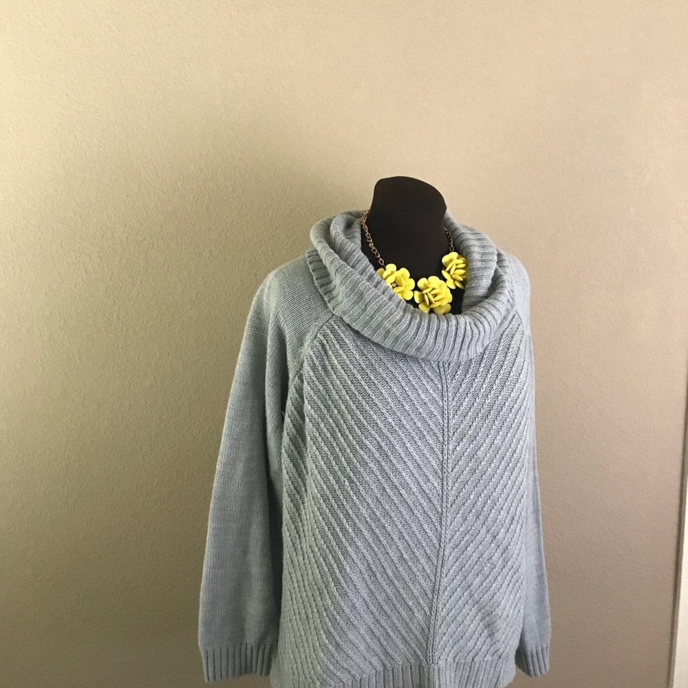 🎉SOLD 🎉Grey Cowl Neck Sweater XXL 20 - Picture 5 of 7